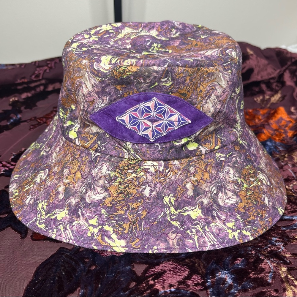 👁patchwork bucket hat👁 - Picture 2 of 9